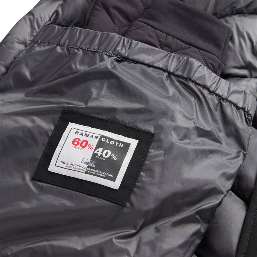 Arctic Parka Evolution in Ramar Cloth Woolrich | CFWOOU0866BLK